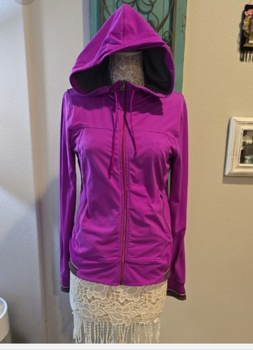 ALO Yoga Women's Violet Full-Zip Hooded Bomber Jacket